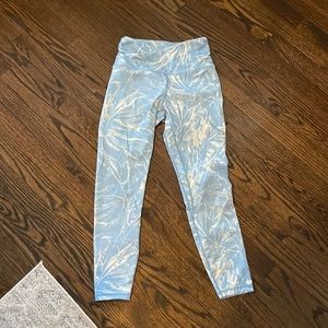 Blue and white swirl leggings